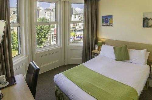 Travelrest Centre Seafront Hotel Борнмът Екстериор снимка
